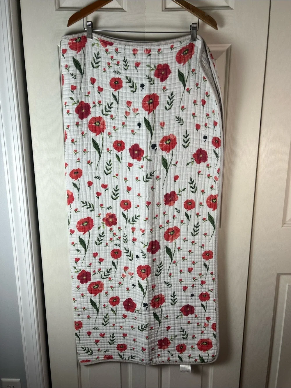 Little Unicorn Summer Poppy Muslin Quilt Baby Blanket Red Flower White Gray